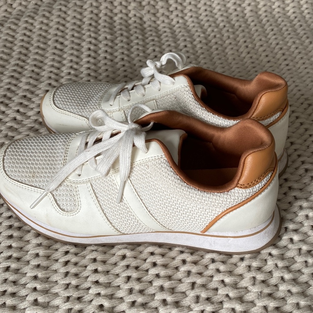 Banana republic sneakers